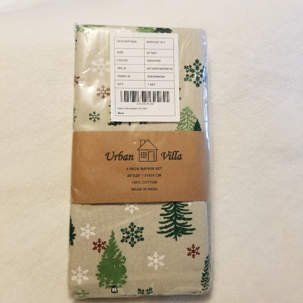 Urban‎ Villa New 4 Pack Napkin Set Green Tree 20" x 20" Green Trees & Snowflakes